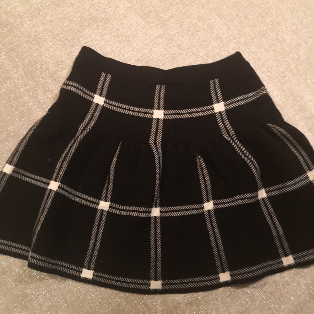 Cynthia Rowland knit skirt